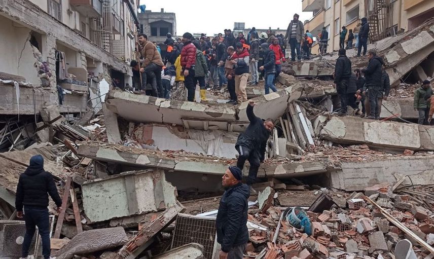 Herkese yardım eden Haluk Levent kuzenini kaybetti! 'Enkaz altında kalmıştı'