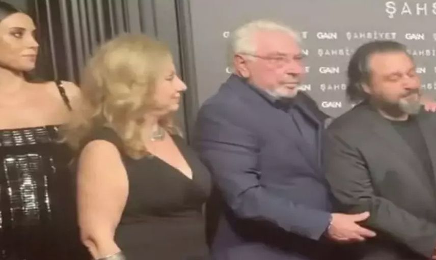 Cansu Dere Şahsiyet dizisinin galasında süper mini elbisesiyle olay yarattı!