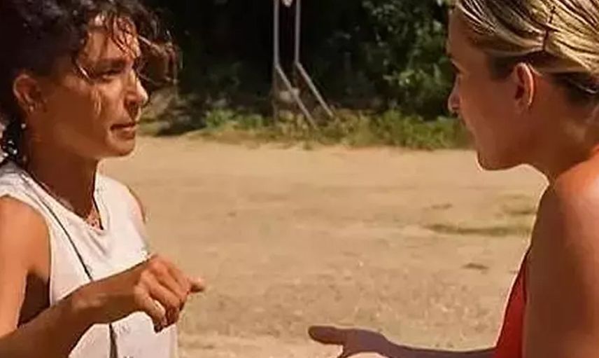 Diskalifiye kini sürüyor! Survivor Seda'nın Pınar'a yaptığı hareket olay oldu: Pislik!