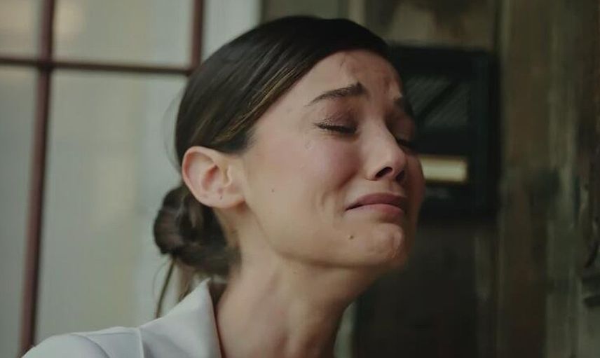 Pınar Deniz'in acı günü! Aldığı haberle hastaneye koştu