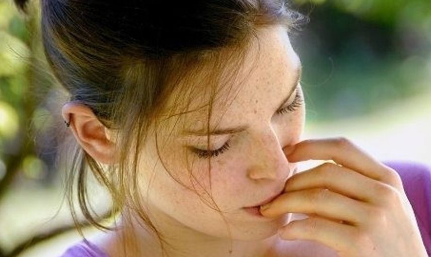 Tırnak yiyenlerle ilgili şoke eden gerçek!