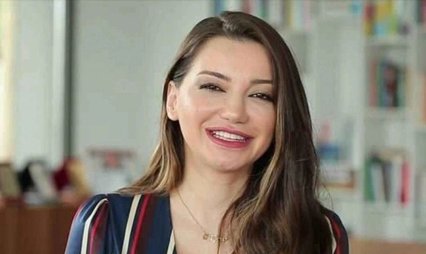 Esra Ezmeci''ye gelen soruların ardı arkası kesilmiyor ülkede dertli insan o kadar çok ki bu kocalar en sonunda karılarını delirtecek!