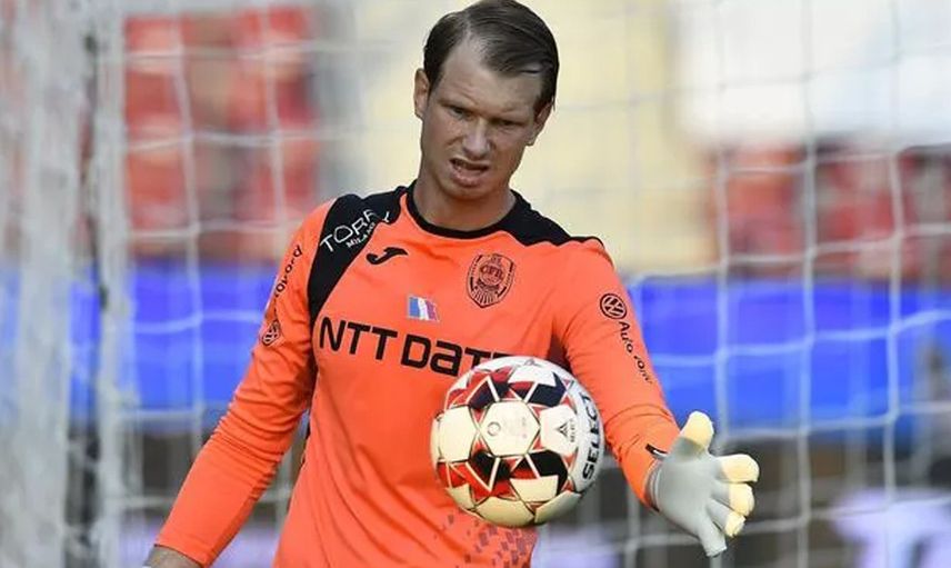 Galatasaray Kaleci Transferinde Gözüne Giedrius Arlauskis'i Kestirdi!