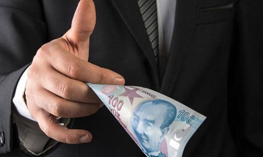 Üsküdar'da Yaptığı Plan İle 3 Arkadaşını 1 Milyon Lira Dolandırdı