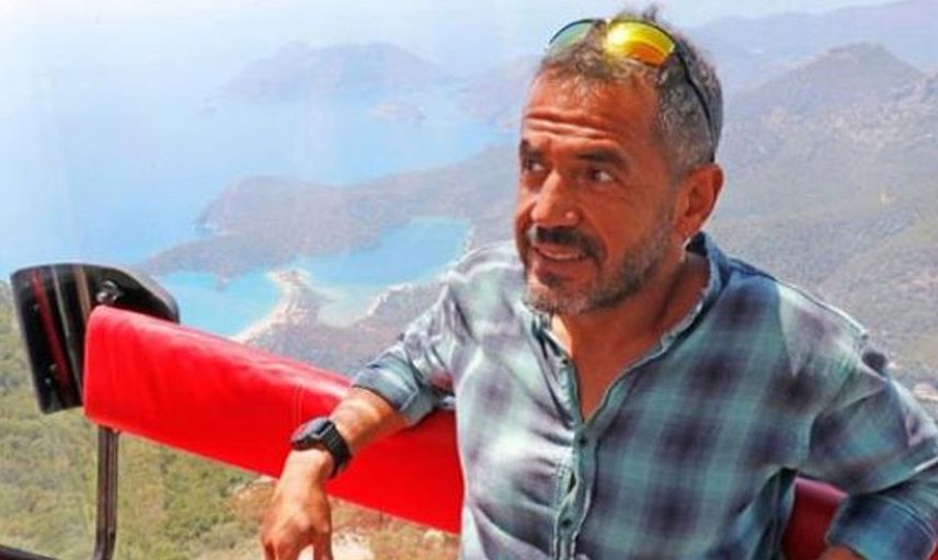 Yarasa Adam Her Gün İşine Uçarak Gidiyor