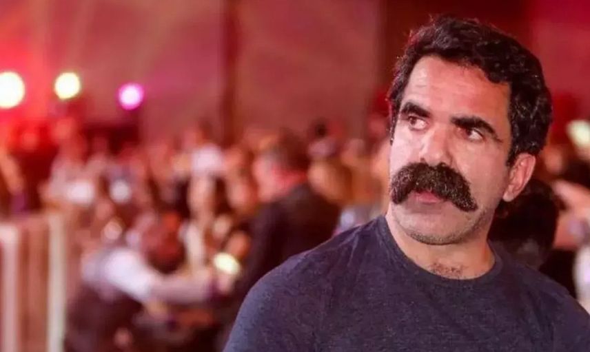 Çaycı Hüseyin'in zor anları! Annesini kaybeden Alpaslan Özmol cenazede fenalaştı
