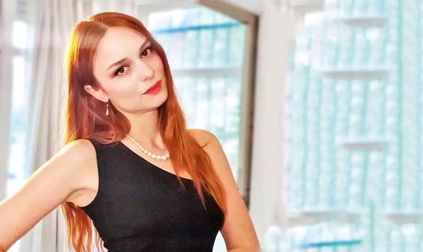 Ünlü oyuncu Nilperi Şahinkaya'dan çok konuşulacak itiraf: Kadın sevgilisine asılınca...
