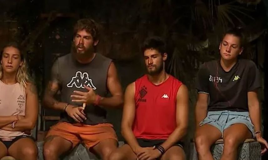 Survivor'da o isim adaya 'Burdaki Kitabımı Kapattım' diyerek veda etti... Elenen isim dengeleri değiştirecek!