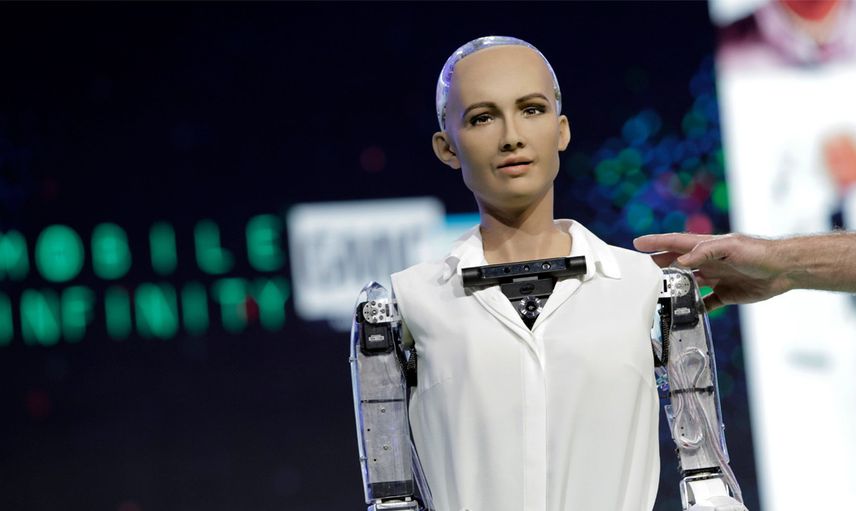ROBOT SOPHIA KİMDİR?