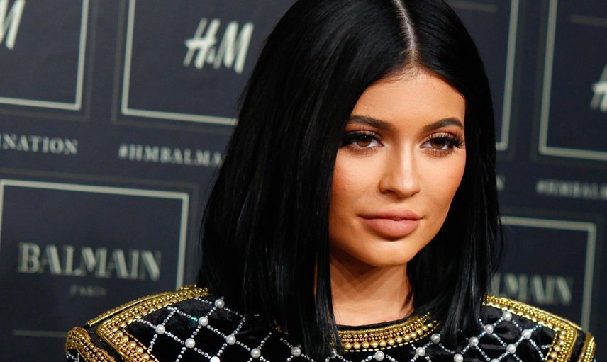 Kylie Jenner meme uçlarını serbest bırakın dedi ve paylaştı