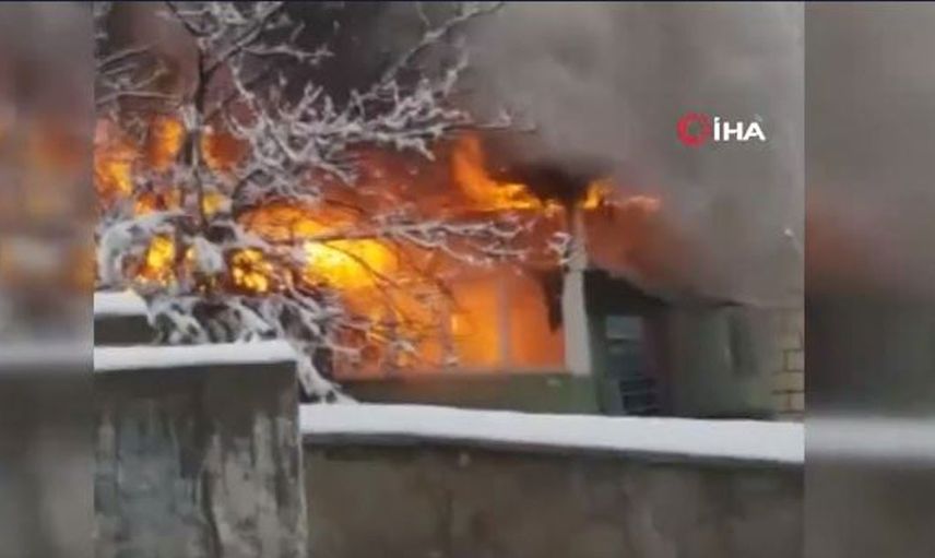 Küle dönen camiden çıkan Kur'an-ı Kerim'ler görevlileri şaşırttı!