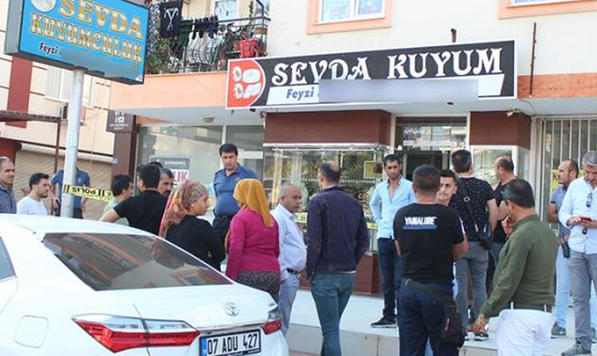 Kuyumcu İsyan Etti: " Millet Benimle Dalga Geçiyor"