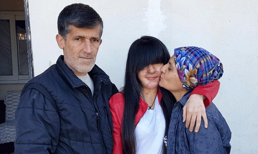 Kezzaplı Saldırganıyla Evlenen Berfin Özek Kimdir?