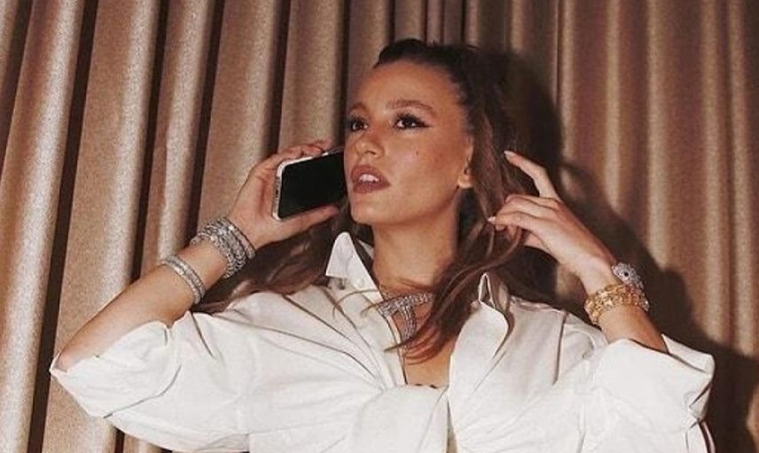 Serenay Sarıkaya'dan ödül törenine damga vuran sözler: Eski sevgilime seslenirken...