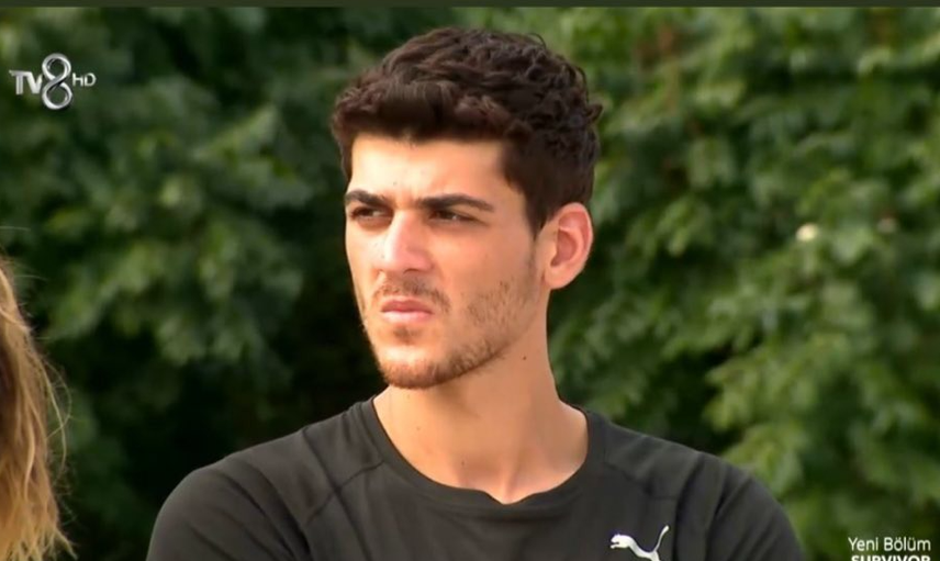Hiç Kimse Beklemiyordu, Survivor’da Evlenme Teklifi! Ayşe, Poyraz’a Resmen Evlilik Teklifi Etti