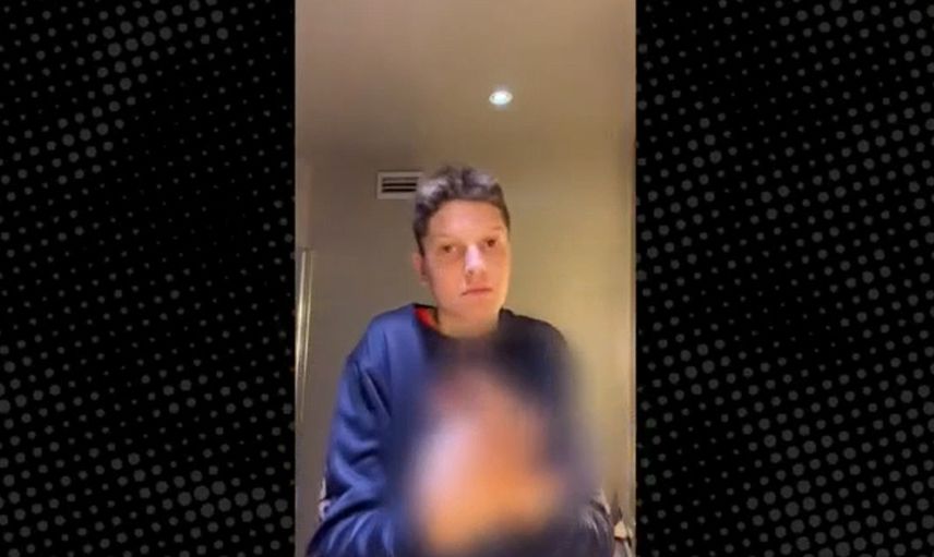 Ünlü voleybolcu Ebrar Karakurt eski sevgilisini unutamadı! Sosyal medya üzerinden yaptığı el hareketi gündem oldu
