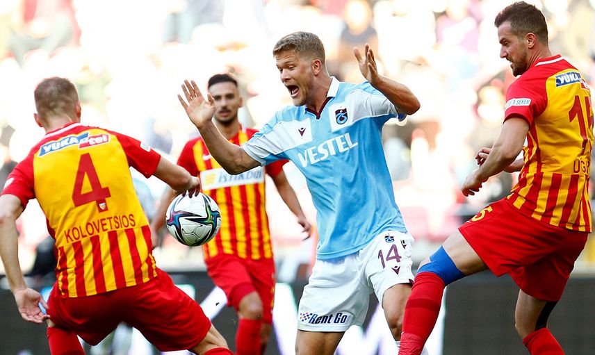 Trabzonspor'un Yıldızı Andreas Cornelius'tan Süper Lig Açıklaması!