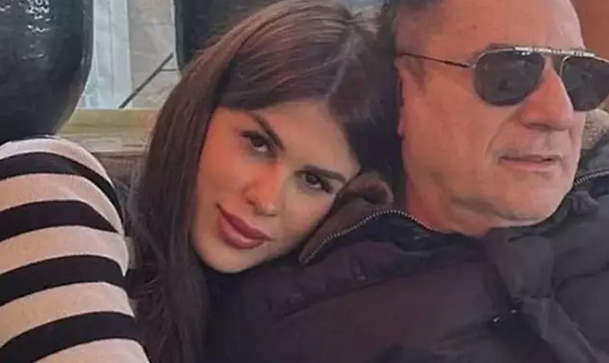 Mehmet Ali Erbil'in genç sevgilisi canlı yayında masaj yaptı, ağzından öyle bir şey kaçırdı ki rezil oldu!