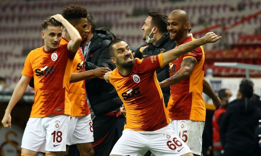 Arda Turan'ın Eşinden Fatih Terim Benzetmesi!