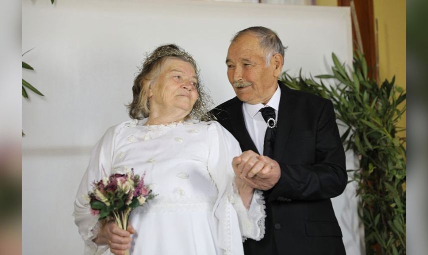  Esra Ezmeci en sonunda çığlık atarak kaçacak! 'Kaynanam ve öz babamın ilişkisi var' diyen kadının derdi beyinleri yaktı!