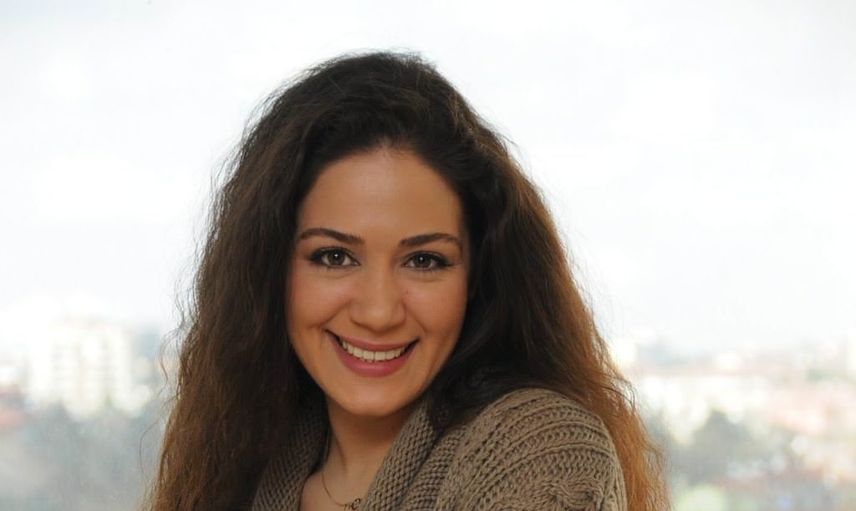 Özge Borak Tatil Pozuyla Beğeni Topladı