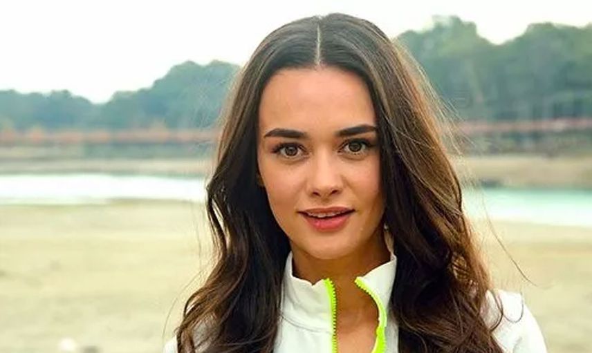 Hande Soral anne oldu! Oğlunu kucağına alan Hande ve İsmail çifti bakın ne isim koydu
