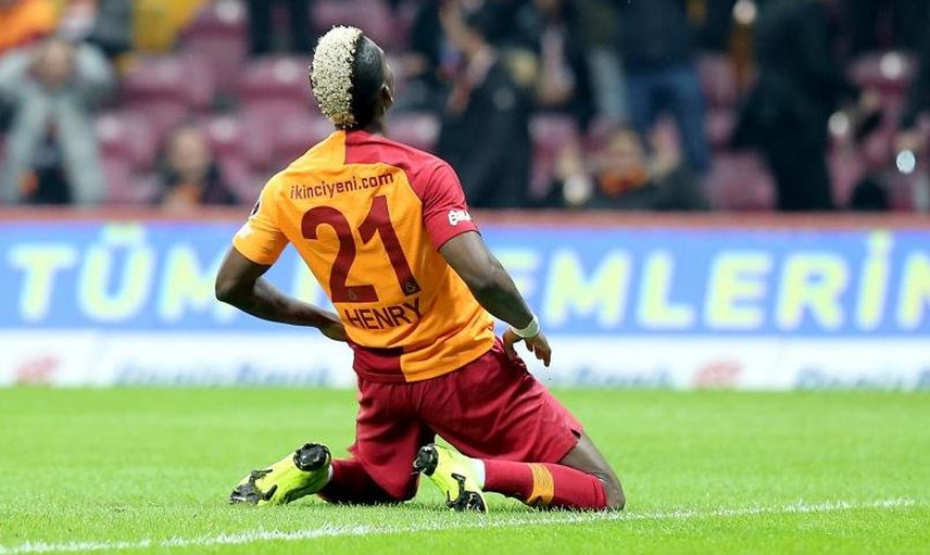 Beşiktaş ve Fenerbahçe Henry Onyekuru'yu İstiyor!