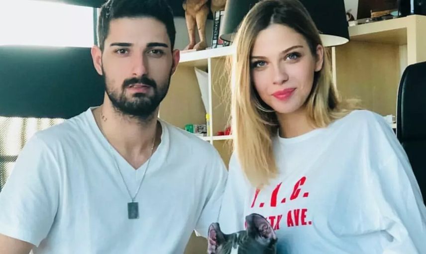 Doğumuna sayılı günler kalan Yasemin Şefkatli'den çok konuşulan ayna pozu: Giyinmeyi unutmuş!