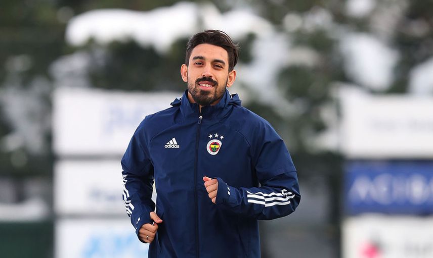Fenerbahçeli yıldız İrfan Can Kahveci, Pazar günü oynanacak olan derbide Galatasaray'ı mağlup edeceklerini söyledi