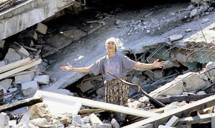 99 yılındaki büyük Marmara depremi felaketinin 23. senesine özel 23 acı görüntü!