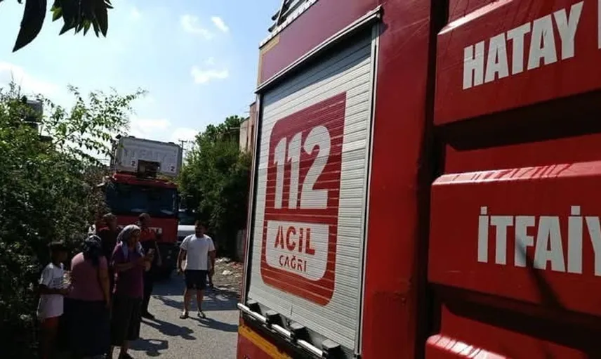 Dörtyol'da çıkan ev yangını hızlı müdahale ile kontrol altına alındı