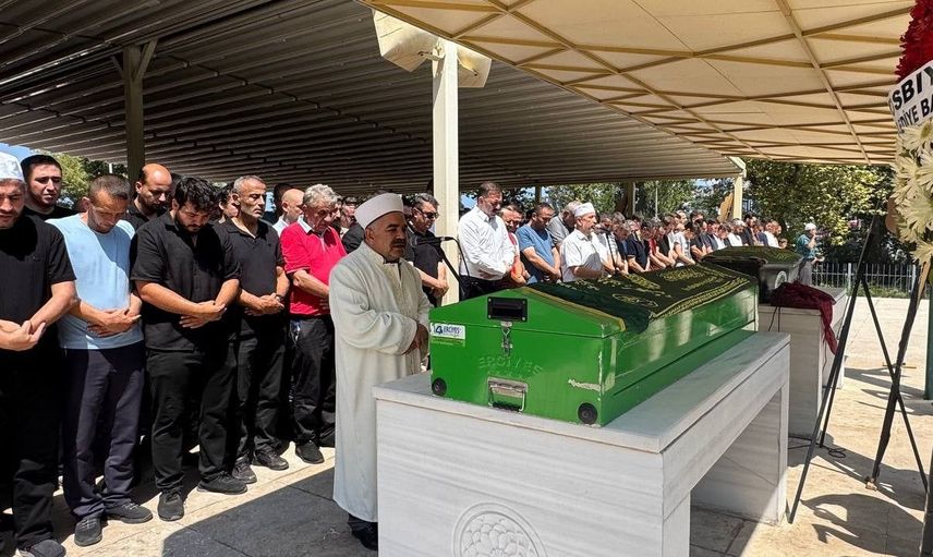 Zonguldak'ta boğulan hakem Hakan Ergin, gözyaşlarıyla son yolculuğuna uğurlandı