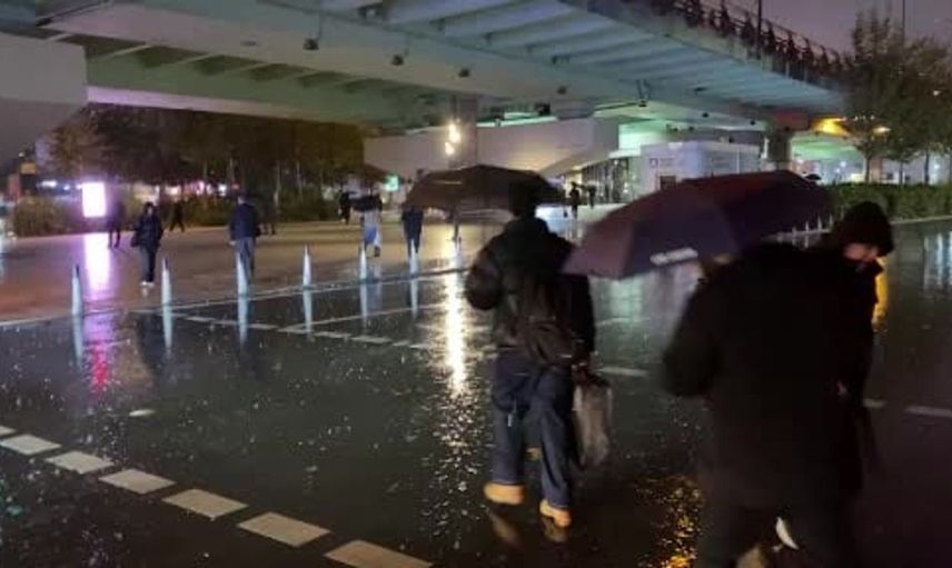 İstanbul'da sabah yağmuru vatandaşları zor durumda bıraktı
