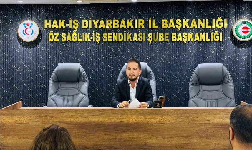 Mehmet Aküzüm, gazetecilerin önemine vurgu yaptı
