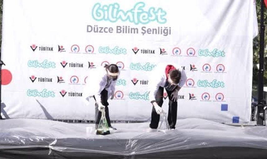 Düzce bilim şenliğine yoğun ilgi: 6 bin 500 katılımcı