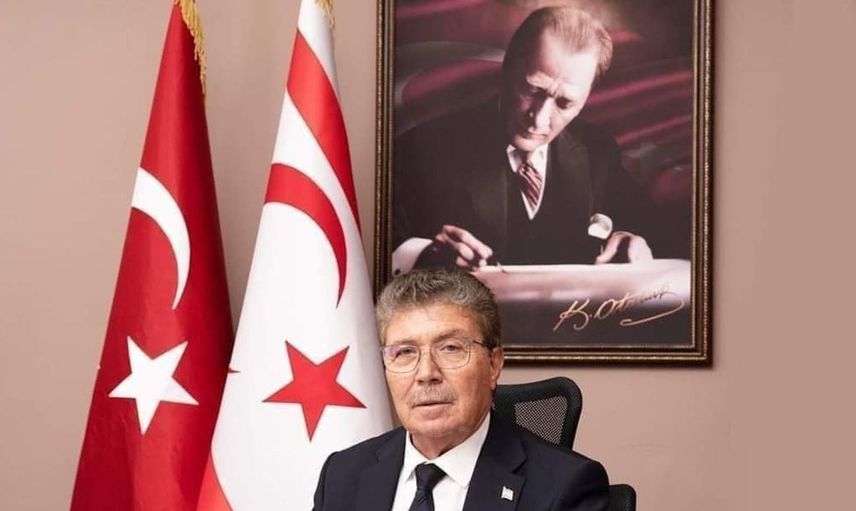 KKTC Başbakanı Üstel, üniversite harçlarını devletin karşılayacağını duyurdu