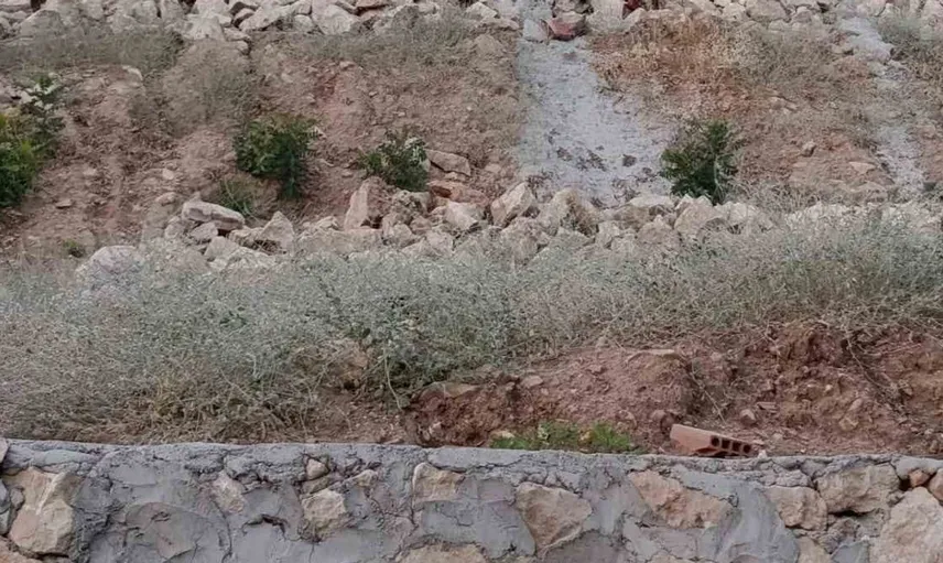 Gercüş'te iskeleden düşen inşaat ustası hastaneye kaldırıldı