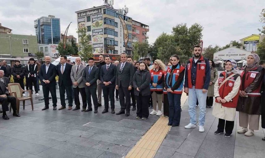 Yaşlılar günü dolayısıyla niğde’de anlamlı yürüyüş düzenlendi