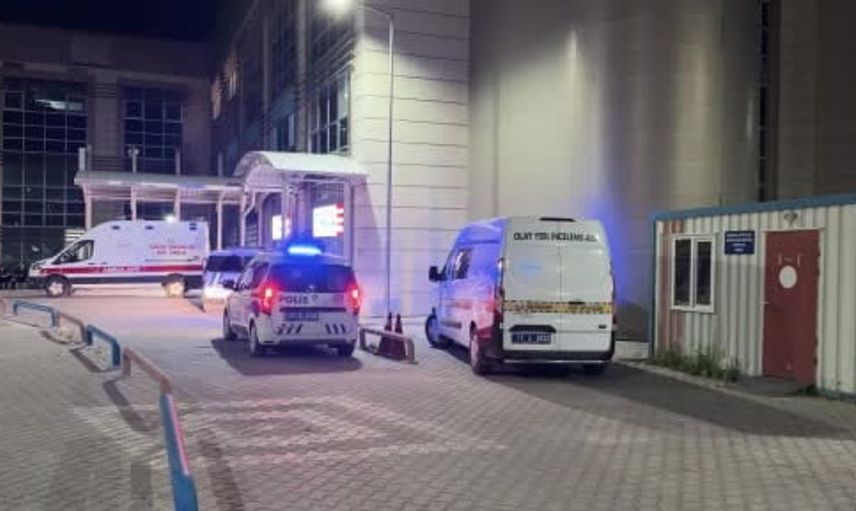 Yemek sofrasında yaşanan trajedi: Oğul, babasını bıçaklayarak öldürdü