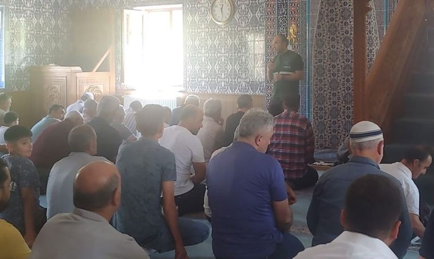 Yeşilay'dan cami cemaatine bağımlılıkla mücadele bilgilendirmesi