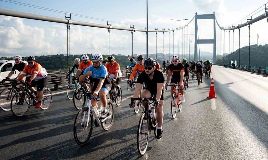 Tour de France heyecanı İstanbul'un iki kıtasında 3. kez yaşandı
