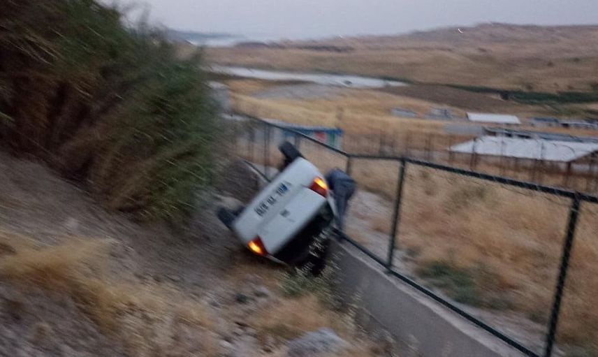 Adıyaman'da otomobil şarampole yuvarlandı, can kaybı yaşanmadı