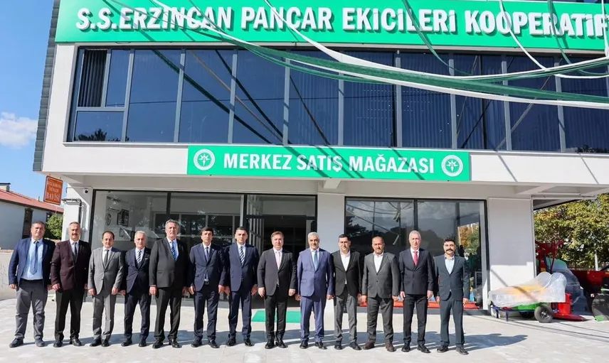 Erzincan Vali'si Hamza Aydoğdu, pancar kooperatifinin çalışmalarını inceledi