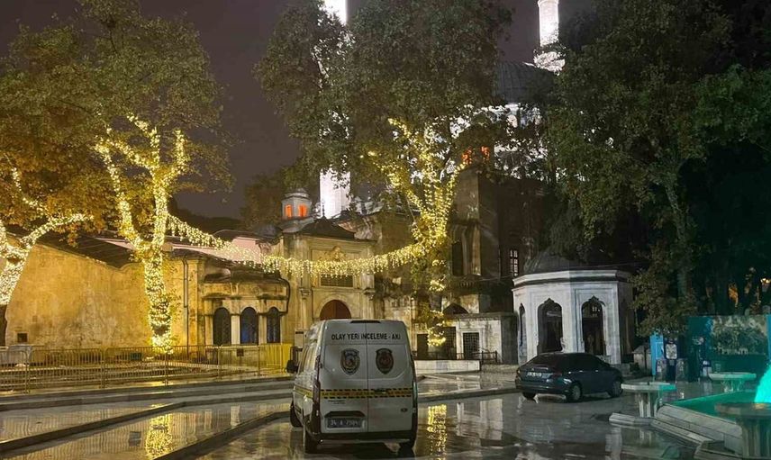 Namaz sırasında camide silah sesleri: İki kişi gözaltına alındı