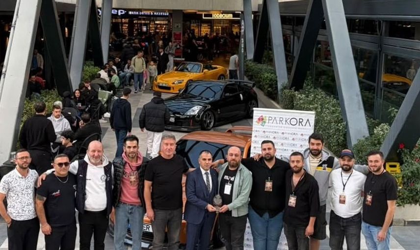 Bursa'da modifiye araç sergisi: Otomobil tutkunları bir araya geldi