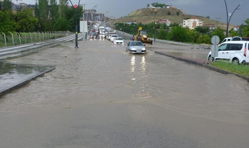 Malatya'da kuvvetli yağış nedeniyle dikkatli olunması istendi