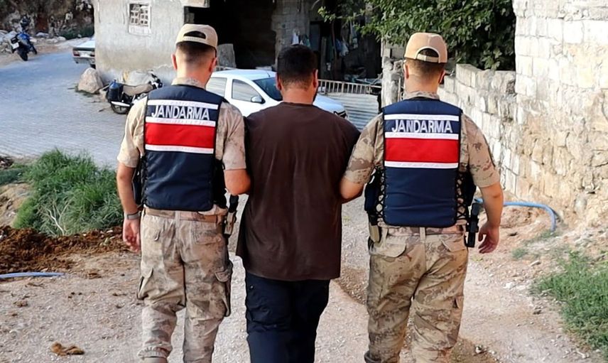 Şanlıurfa'da yağma suçlusu jandarma operasyonuyla yakalandı