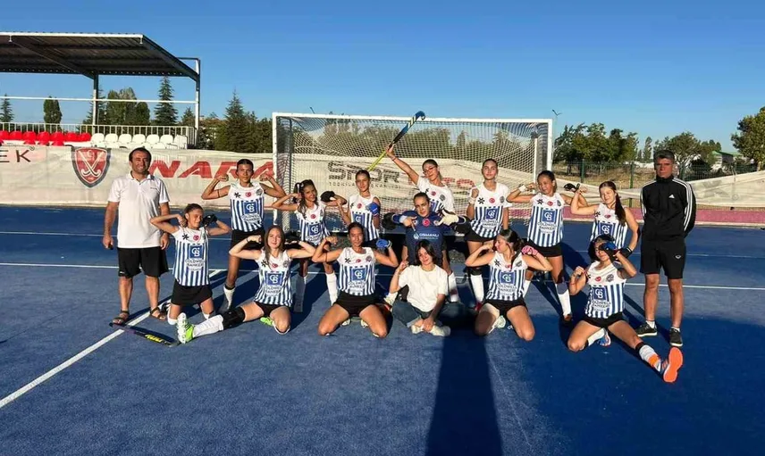 Muğla'nın U14 kız hokey takımı ulusal arenada önemli bir başarıya imza attı