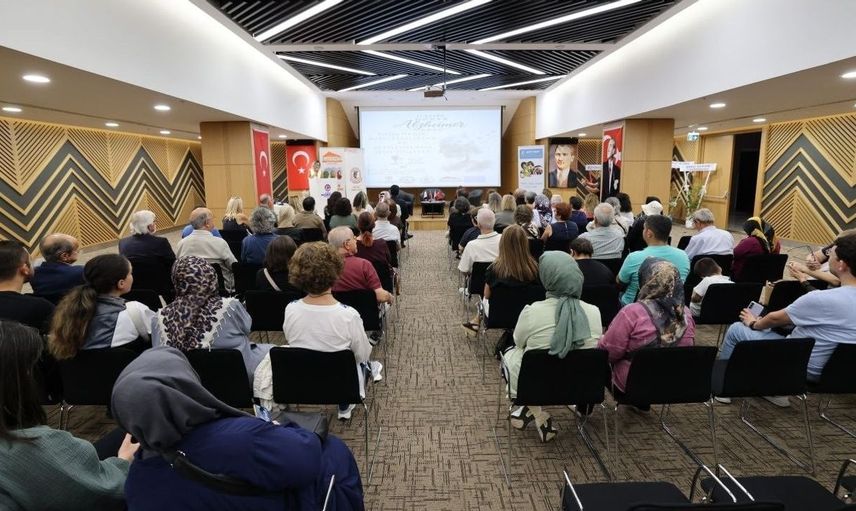 Denizli'de Alzheimer farkındalığı için seminer düzenlendi