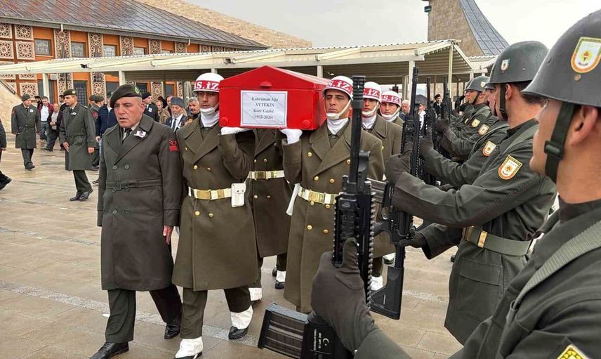 Son Kore gazisi Kahraman Ağa Aytekin, 94 yaşında hayata veda etti
